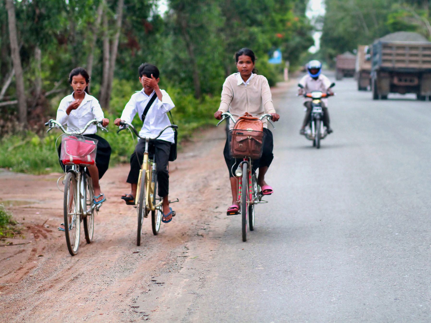 What Salary Will You Earn Teaching Abroad in Cambodia? Go Overseas